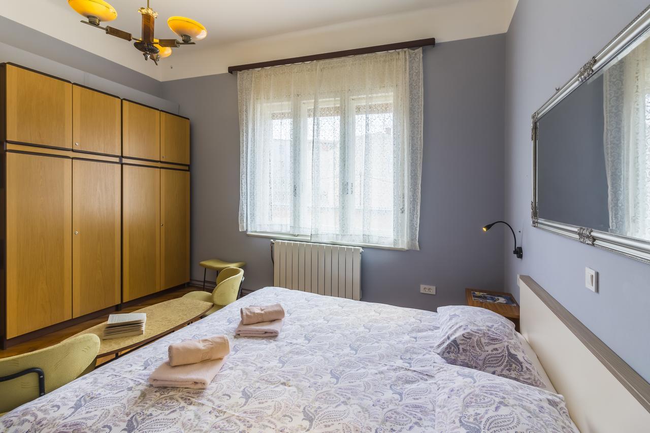 Spacious & Smart Center Apartment พูลา ภายนอก รูปภาพ